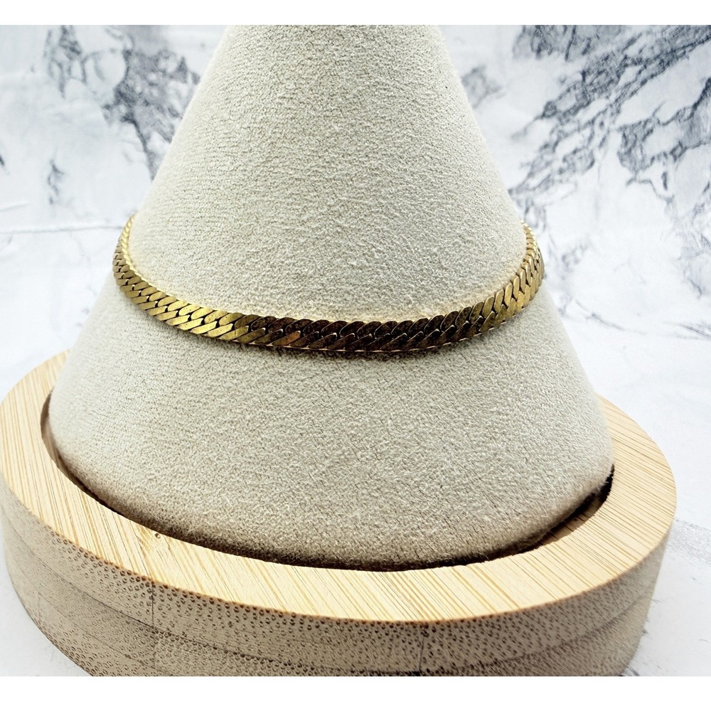 Vintage Monet Gold Tone Herringbone Bracelet 7 Inch Signed Pat Pend Clasp